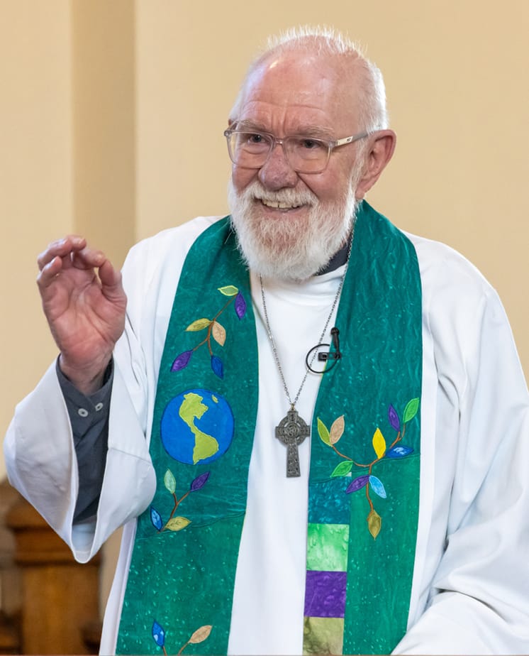 Rev Chris Page 0Q8A0581a